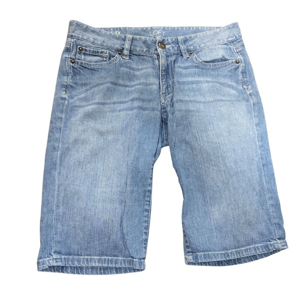 Loft 6P Curvy Light Denim Shorts